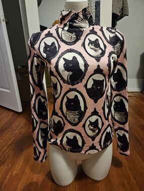 Small Long Sleeve Turtleneck * Cats in Photo Frames